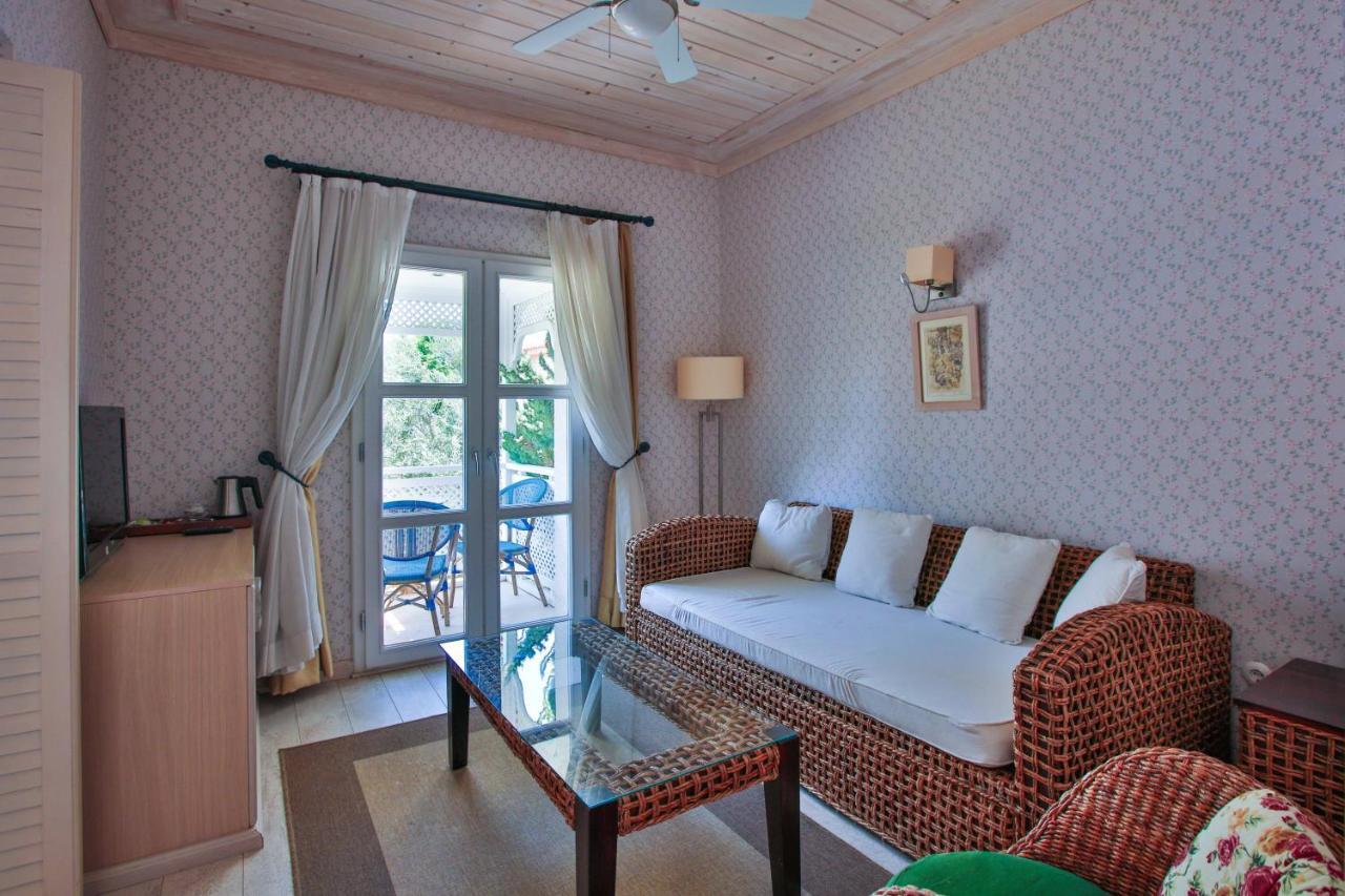 Casa Oliva Alacati - Adults Only 14 Plus מראה חיצוני תמונה